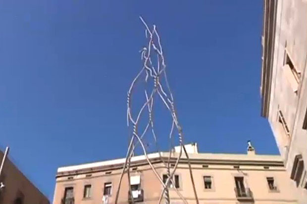Els Borinots alçaran un castell a l’interior del monument de la plaça de Sant Miquel | Castellers de Sants, monuments