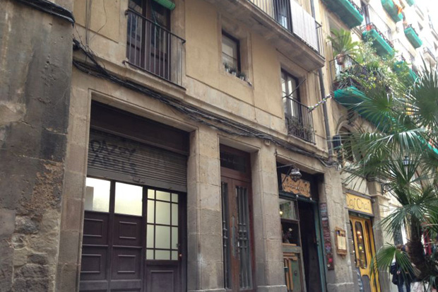 Una turista mor accidentalment al Gòtic | Accidents