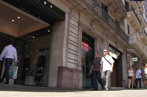 El Govern espanyol demana que Barcelona liberalitzi els horaris comercials | Govern d'Espanya, horaris comercials