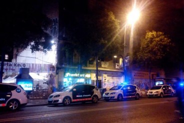 Baralla en una casa okupada a la vora de la plaça d’Espanya
