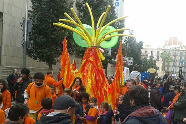 Els més petits celebren Santa Eulàlia amb els propis gegantons | Festes de Santa Eulàlia, gegants, Santa Eulàlia