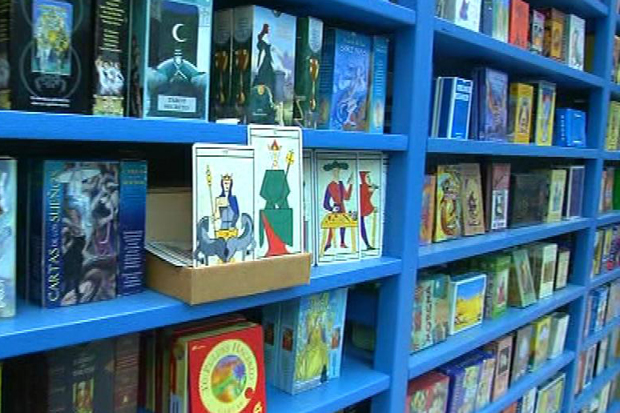 La col·lecció més gran d’objectes esotèrics, al Museu del Tarot |