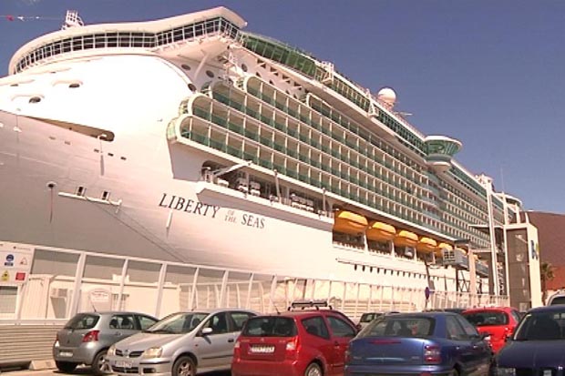 El Liberty of the Seas atraca a Barcelona | creuers, port de Barcelona