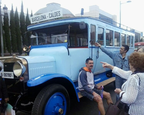 Mostra d’autobusos històrics del segle XX | autobús, avinguda de la Reina Maria Cristina, TMB