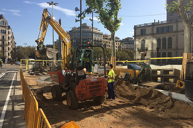 El lateral muntanya de la Diagonal, tallat abans de la via Augusta | avinguda Diagonal, obres, trànsit