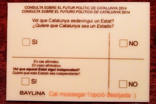 Una pastisseria de l’Eixample recrea amb xocolata la papereta del 9-N | consulta 9-N, pastisseries