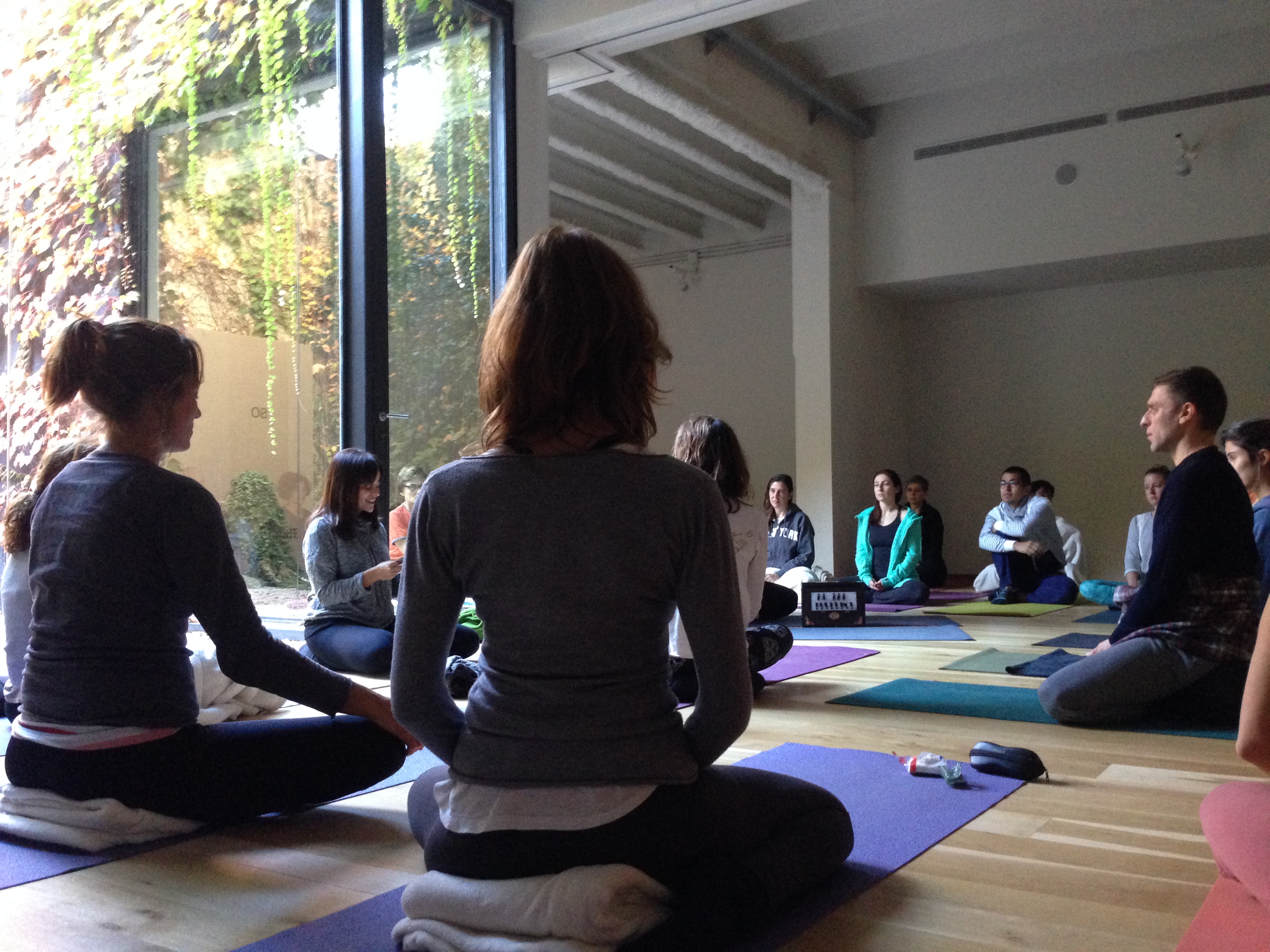 Yoga Day, l’inici de la campanya “El meu cos, els meus drets” contra els abusos a les dones | dones, drets humans