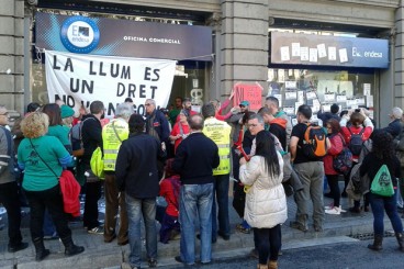 Ocupació simultània d’oficines contra la pobresa energètica