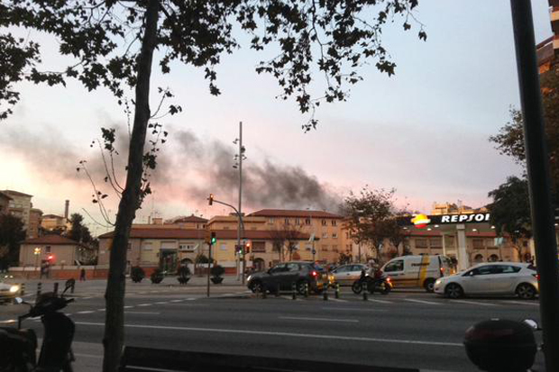 Crema un contenidor al Guinardó |