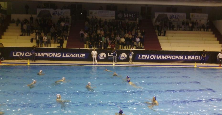 L’Atlètic-Barceloneta no pot fer res contra el Pro Recco (17-7) | Champions waterpolo