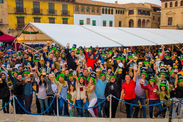 Sis dies de Festa de la Cervesa al Poble Espanyol | cervesa, Poble Espanyol
