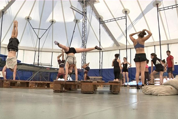 El Departament d’Ensenyament convoca les proves per als cicles formatius de circ i teatre | Departament d'Educació, formació professional