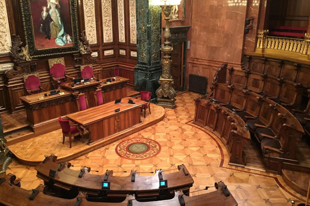 L’Ajuntament vota sobre l’adhesió de Barcelona a l’Associació de Municipis per la Independència | Ajuntament de Barcelona, Associació de Municipis per la Independència (AMI), plenari municipal