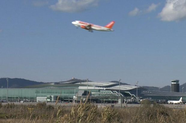EasyJet obre noves rutes i preveu augmentar un 12 % el nombre de passatgers a Barcelona | Aerolínies, Aeroport Josep Tarradellas Barcelona-el Prat