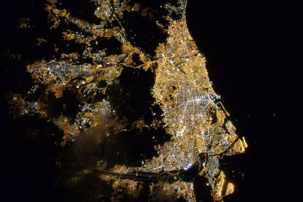 L’Estació Espacial Internacional passa per sobre de Barcelona | fotografia