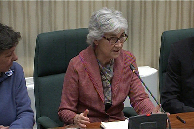 Muriel Casals segueix “estable dins la gravetat” després de ser envestida per una bicicleta | bicicleta, Muriel Casals, Parlament de Catalunya