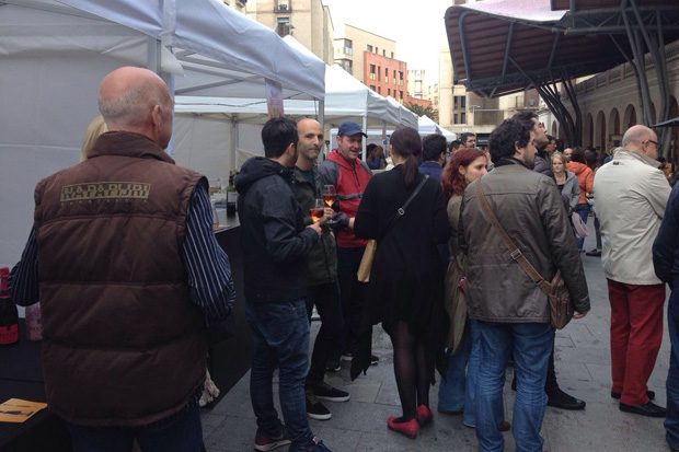 Les parades del Mercat de Santa Caterina surten al carrer per la Fira del Vi i la Gastronomia |