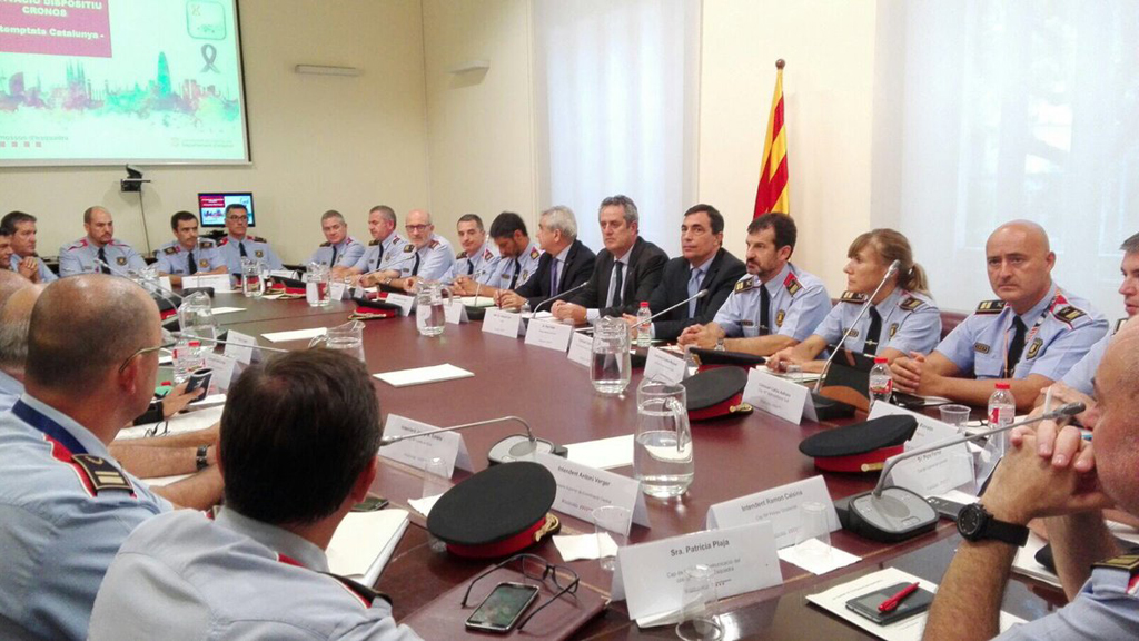 Interior analitza el reforç del dispositiu antiterrorista | atemptat, atemptat Rambla, Ministeri de l’Interior, Mossos d'Esquadra