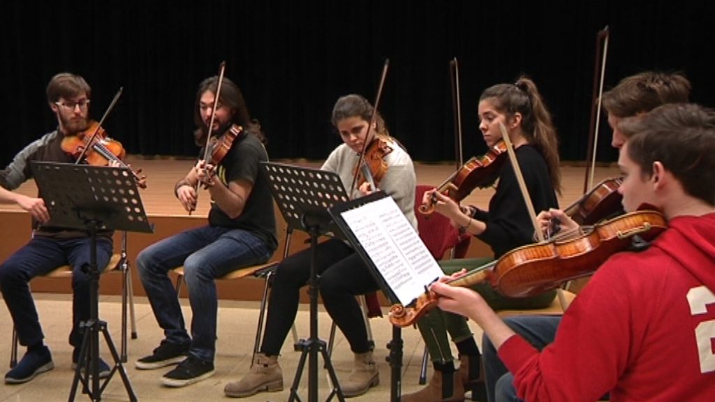 Jove Orquestra Simf&ograve;nica