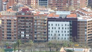 S’ajorna la reunió Ajuntament-Generalitat per acordar el 30 % d’habitatge assequible