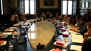 El Parlament condemna la “judicialització de la política”