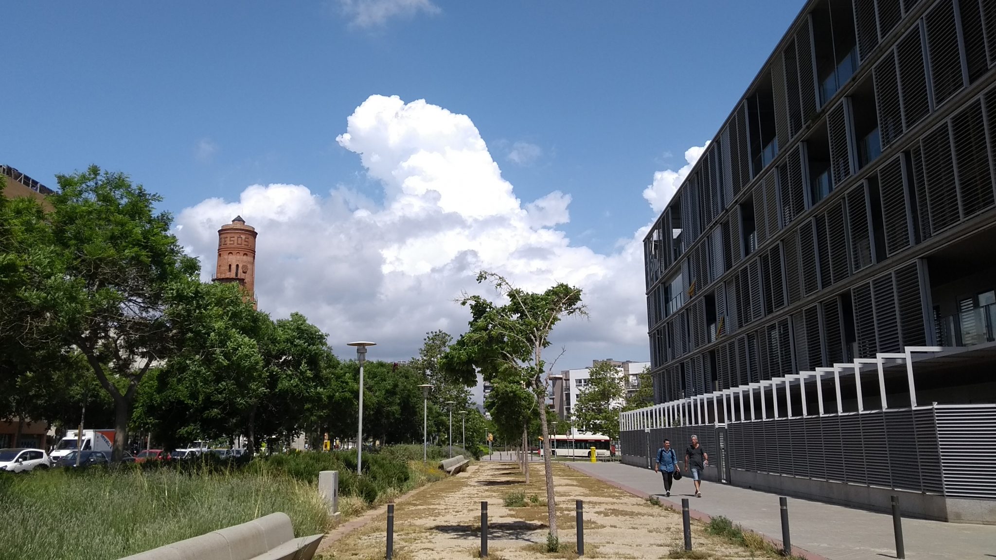 El maig a Barcelona: pròxim a la normalitat pel que fa a la temperatura i la pluja | Observatori Fabra, pluja, temperatura
