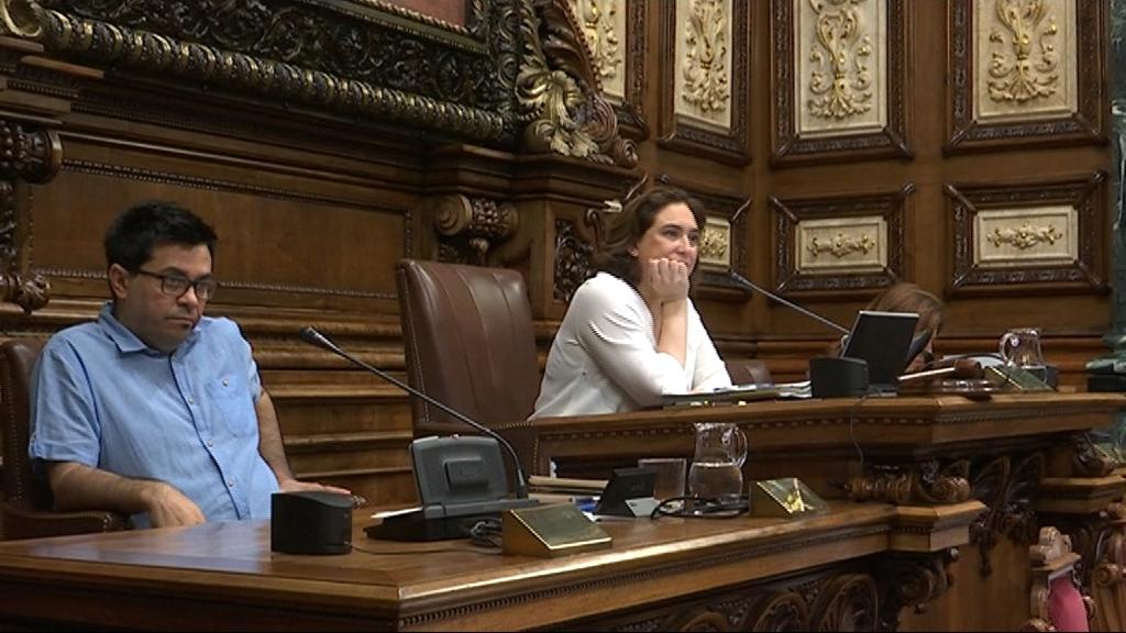 ple Ajuntament pisarello Colau