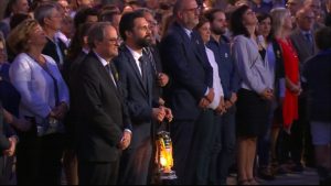 Acte institucional de la Diada 2018: marxa de llum del Parlament a Sant Jaume