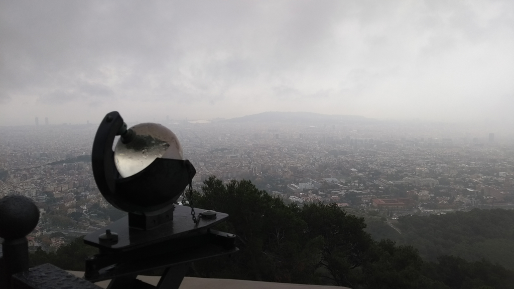 Imatge d'un heliogràf i de Barcleona