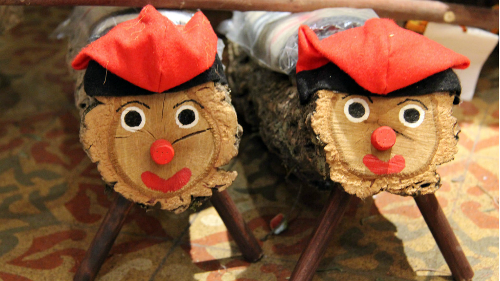 Tió gegant a Barcelona, a la Fira de Santa Llúcia 2018 | Nadal, tradicions