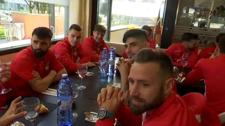 Els jugadors del Sant Andreu ja dinen