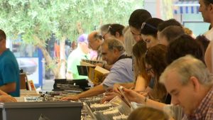 L’eufòria dels paradistes del Dominical de Sant Antoni es desinfla un any després del trasllat