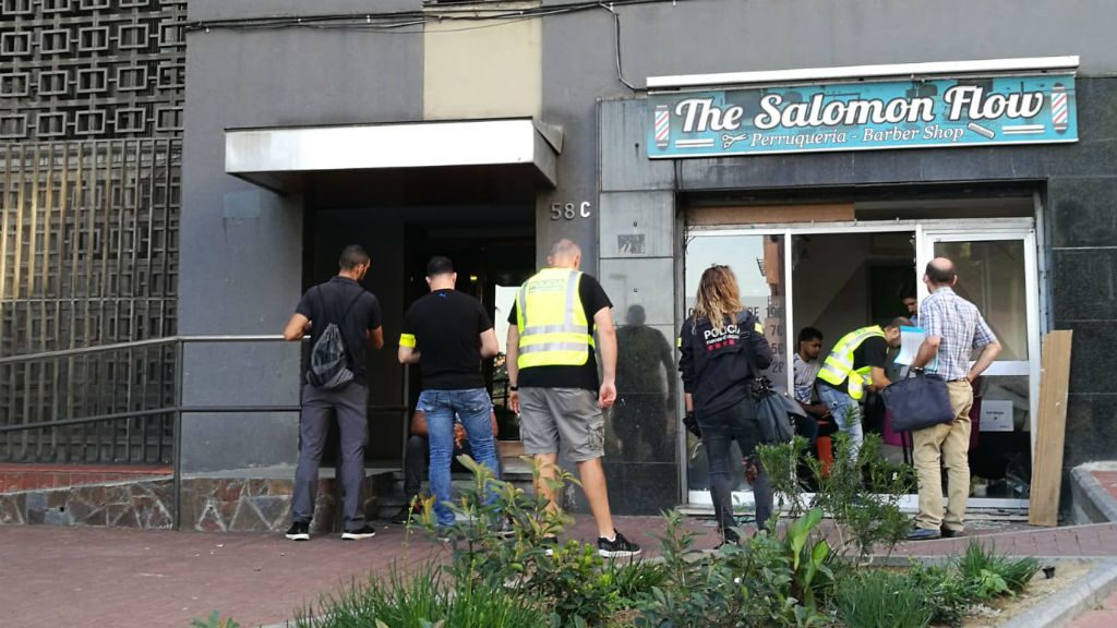 Nou detinguts en l'operació dels Mossos d'Esquadra a Ciutat Meridiana contra el tràfic de droga | Mossos d'Esquadra, tràfic de drogues