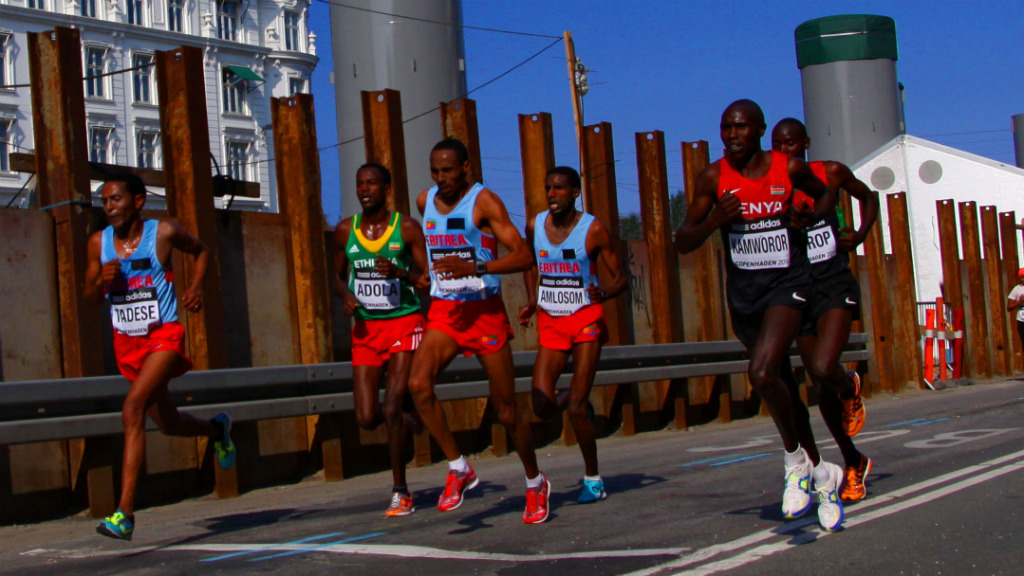 Geoffrey Kamworor mitja marató rècord món Marc Roig