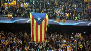 És legal portar una estelada al futbol a Espanya? Una advocada especialista en dona les claus