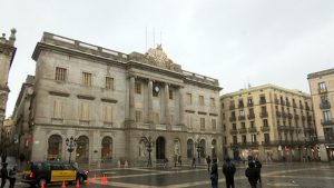 L’Ajuntament arria les banderes pel temporal de vent