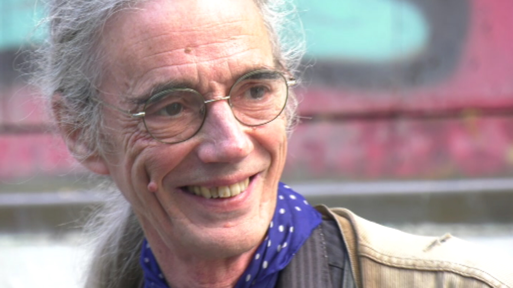 Enric Casasses guanya el Premi Jaume Fuster dels Escriptors en Llengua Catalana | català, escriptors, llengua, poesia, premis