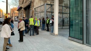 200 activistes del Sindicat de Llogaters ocupen les oficines d’un fons d’inversió