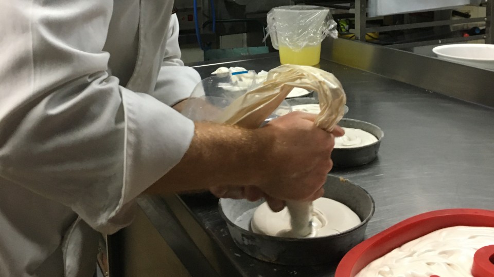 Pastisseria Vives Mona a Casa