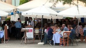 Unes 50 sancions a bars i restaurants en dos dies per incomplir les restriccions d’aforament