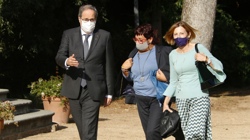 L'expresident Quim Torra, l'expresident del Parlament Carme Forcadell, i l'exconsellera Dolors Bassa.