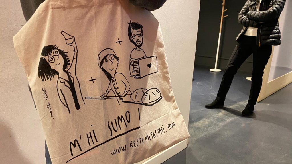 Bosses il·lustrades en una vintena de fleques per recaptar diners contra la metàstasi | càncer, recerca, solidaritat