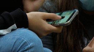 Més de 1.800 trucades al telèfon de prevenció del suïcidi de Barcelona