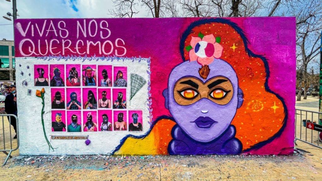 Murals feministes a les Tres Xemeneies