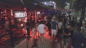 Les discoteques que tinguin espais a l’aire lliure els podran obrir