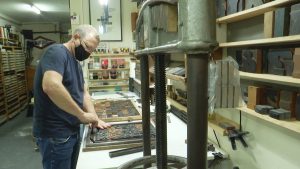 Imprimir a la manera antiga des d’un soterrani del Putxet