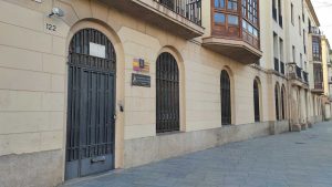 S’obre el procés judicial per desallotjar els legionaris de les casernes de Sant Andreu