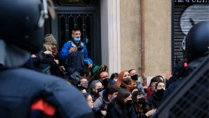 La Unitat Antidesnonaments de Barcelona, premiada per World Habitat i les Nacions Unides