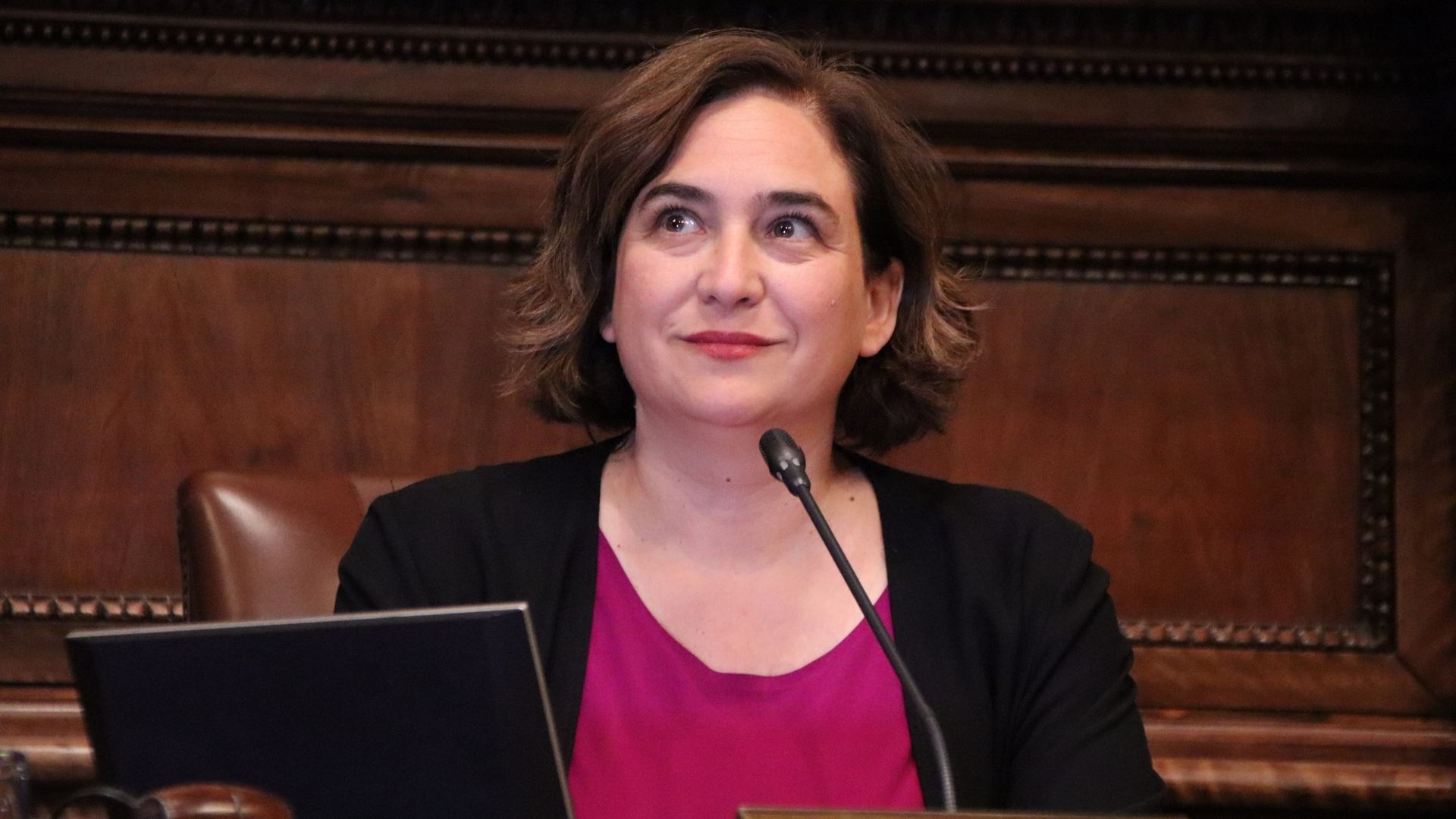 ada colau ple abril 2022