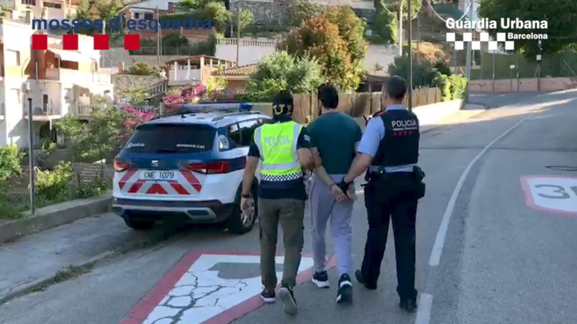 Desmantellades quatre plantacions de marihuana a Sants-Montjuïc i les Corts | Guàrdia Urbana, marihuana, Mossos d'Esquadra, tràfic de drogues
